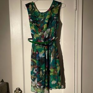 Size 8 Dress with belt